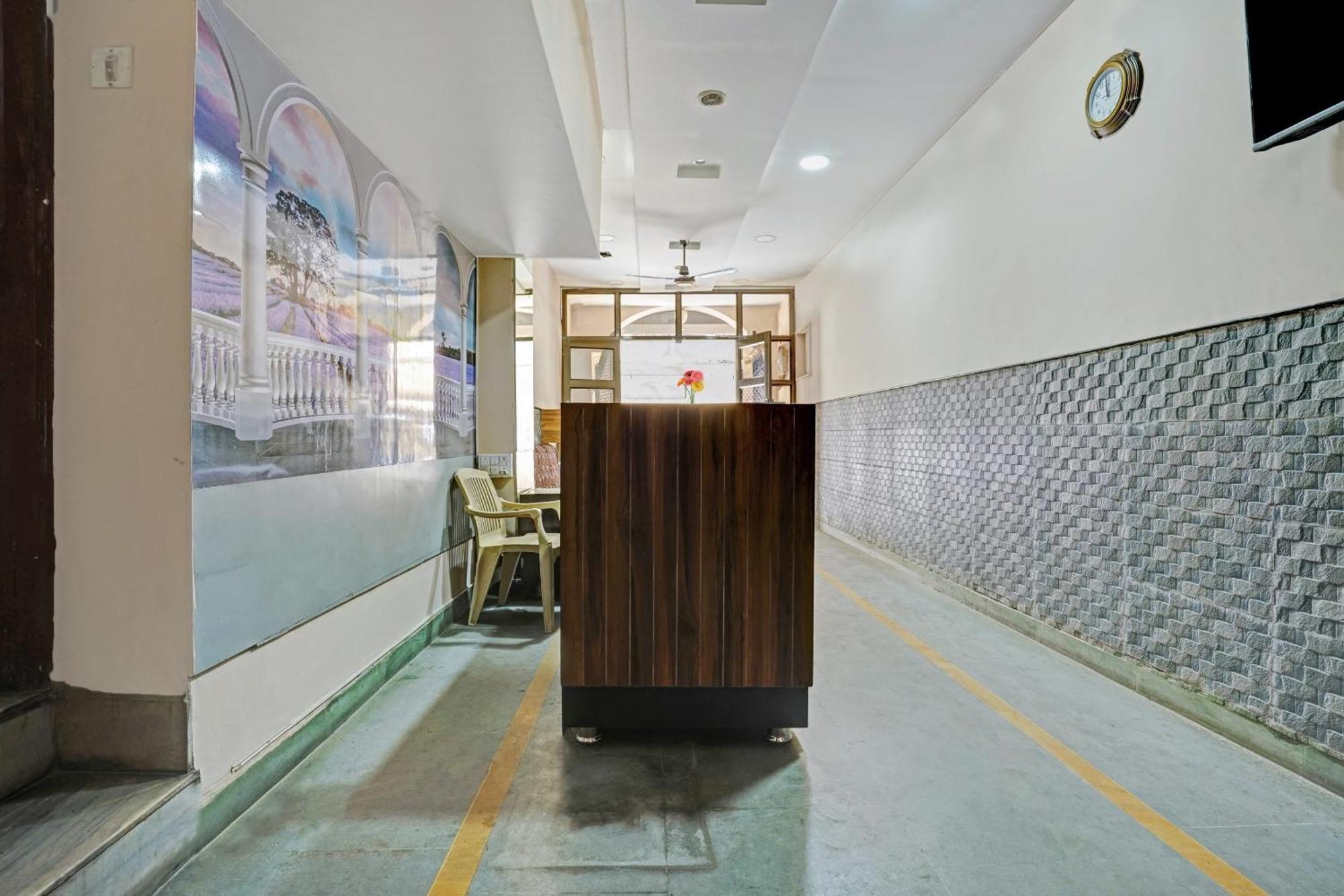 Hotel O B N Palace Rāipur Kültér fotó