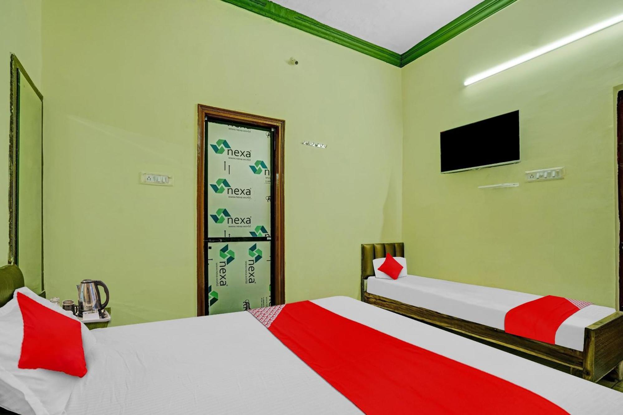 Hotel O B N Palace Rāipur Kültér fotó