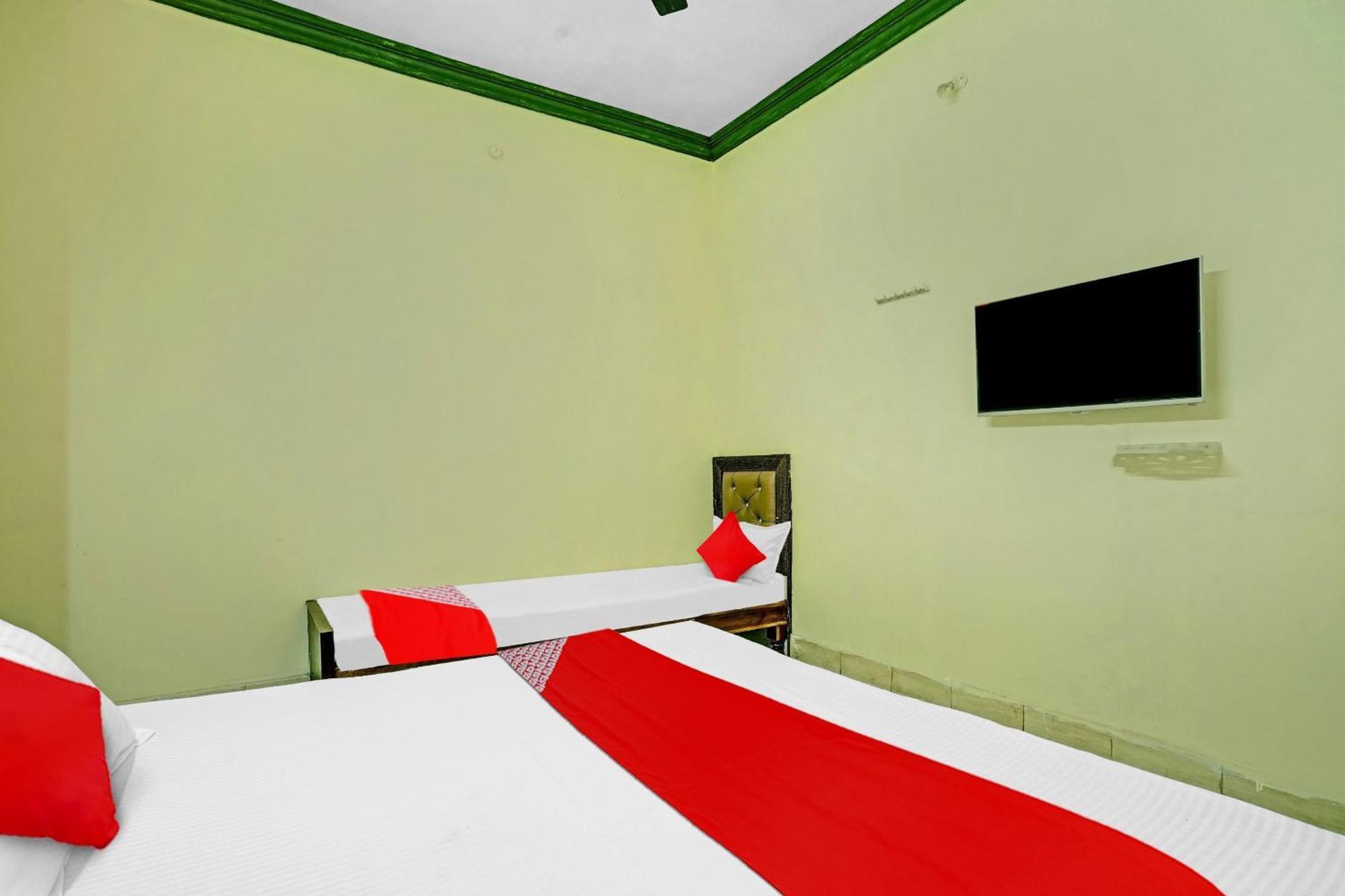 Hotel O B N Palace Rāipur Kültér fotó